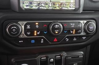 Jeep Wrangler Unlimited 4xe 380 Sahara Leder Stoelverwarming Off-Road Camera / 44