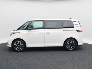 Volkswagen ID. Buzz GTX 4MOTION 79 kWh & 340 Pk | Trekhaak | Carplay | Cruise | Schuifdeuren L+R | Elektrische Stoelen | 20 Inch | Full LED  | 17.801 Km!! / 10