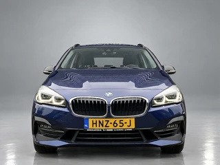 BMW 2 Serie Active Tourer 220i High Executive Edition 192 pk M-sport AUT. | dealer onderhouden | navigatie | trekhaak | panoramadak / 2