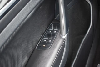 Volkswagen Golf 2.0 TSI 4MOTION R / 1e LAK VOL OPTIES / MAXTON / PANO / DYN / VIRTUAL COCKPIT / 40