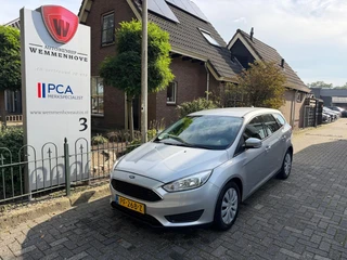 Ford Focus Wagon 1.0 Trend / 5