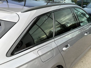 Audi A6 Avant V6 55 TFSI 340pk quattro S-line Panoramadak | Trekhaak | 20 inch | Zwart optiek | Camera | Incl. 1 jaar Bovag garantie / 34