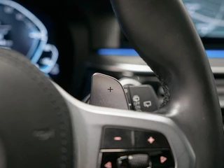 BMW 5 Serie Touring 530e xDrive M-Sport Panoramadak | Adapt. Cruise Control / 37