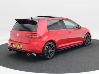 Volkswagen Golf 2.0 TSi GTi 290 Pk TCR | Panorama Dak | Adaptive Cruise | Camera | Stoelverwarming | 18 inch | 90.438 km!! / 2