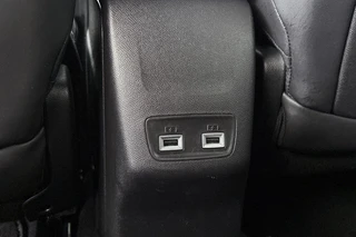 Peugeot 2008 1.2 PureTech GT Pack Stoelverwarming Keyless Achteruitrijcamera / 33