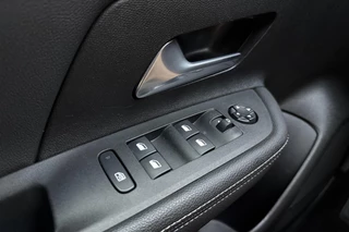 Opel Mokka 1.2 Turbo 130pk Automaat GS | Achteruitrijcamera | Climate control | Cruise control | Apple Carplay/ Android auto | Parkeersensoren | Zwart dak / 18