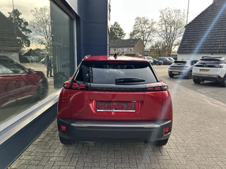 Peugeot 2008 1.2 Turbo 100 PK Allure | Nieuwste Model | Navigatie via Telefoon | LED Verlichting | Cruise Control | Hoge Zitpositie | Parkeersensoren | DAB | Digitaal Dashboard | Half Lederen stoelen | Lichtmetalen Velgen 17 inch | / 8