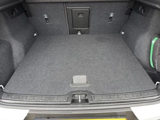 Volvo XC40 Recharge Twin Plus 78 kWh 409 PK / Camera / Carplay / All in prijs / 29
