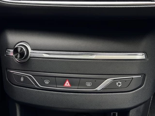 Peugeot 308 SW 1.2 PureTech Blue Lease Executive | Trekhaak | Panoramadak | Distributieriem vervangen | NL-auto / 25