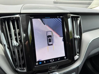Volvo XC60 T6 Plus Dark Recharge AWD Trekhaak | 360 | H/K | Pano | Memory / 20