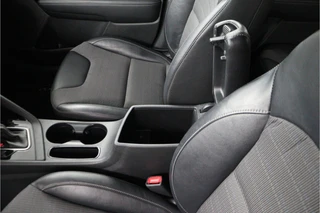 Kia Niro 1.6 GDi Hybrid DynamicLine  - Trekhaak - Cruise Control - Airco - - Virena zekerheidspakket €895 / 63