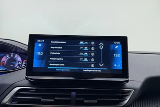 Peugeot 3008 1.2T Allure Pack Business | Navigatie | Achteruitrijcamera | Parkeersensoren | Keyless Entry | LED koplampen | Privacy Glass | Apple Carplay/Android Auto / 24