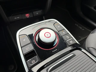 Kia e-Niro Edition 64 kWh SOH 93,8% | Camera | Stoel/Stuurverwarming | Carplay&Android | Adaptieve Cruise / 12