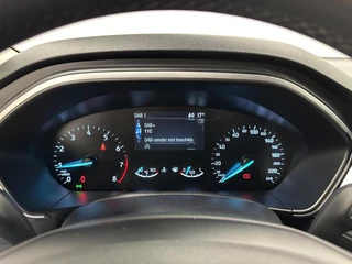 Ford Focus 1.0 EcoBoost Trend Edition Business CAMERA CARPLAY NAVI LM. / 24