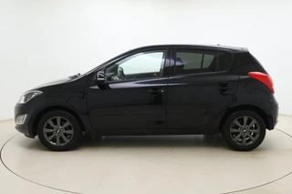 Hyundai i20 1.2i i-Vision / 6