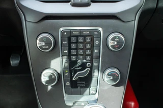 Volvo V40 2.0 T2 Inscription Parkeersensor achter|Bleutooth|Airco / 31