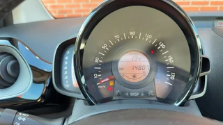 Citroen C1 11.0 VTi AirScape Shine | Schuif-Dak | Camera | 1ste Eigenaar | Apple Carplay/Android Auto | Climate Control / 8