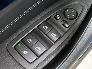 BMW X2 SDrive20i M Sport | Automaat | Cruise control | Stoelverwarming | Camera | HUD | Trekhaak / 32