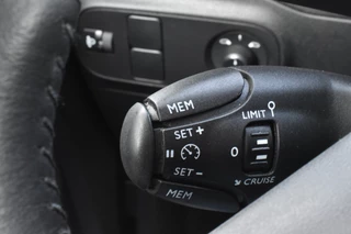 Citroën C3 PureTech 83 Feel  .| Navigatie | Airco | Parkeerhulp | Active safety brake | / 12