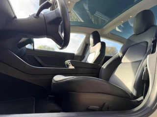 Tesla Model 3 Long Range RWD 75 kWh / 8