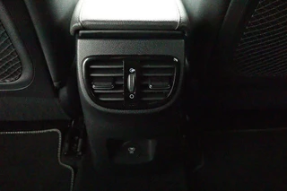 Kia ProCeed 1.5 T-GDi GT-Line Automaat  - Stoel-/stuurverwarming - Navigatie - Cruise Control - Airco - Climate Control - Fabrieksgarantie tot 03-2031 / 22