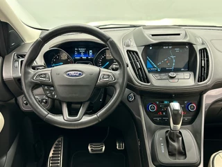 Ford Kuga 1.5 EcoBoost Vignale | Trekhaak | Leder | Panorama | Adaptive-cruise | Stoelverwarming | / 15