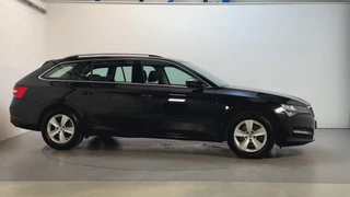Skoda Superb Combi 1.5 TSI 150pk DSG ACT Business Edition Virtual Cockpit Navigatie DAB+ App-Connect / 12
