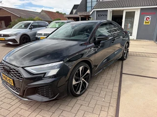 Audi A3 Limousine 35 TFSI S edition S-Line / Matrix LED / Virtual / BTW / Black Pack .