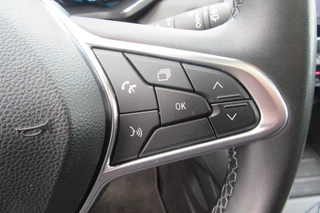 Renault Captur 1.6 E-Tech Plug-in Hybrid 160 Intens Schuifdak, Camera, Stoelverw. / 19