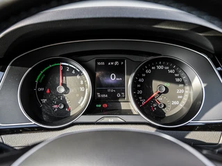 Volkswagen Passat Variant 1.4 TSI GTE Connected Series Camera | Full LED | App-connect | Comfortstoelen | PDC v+a | / 26