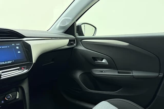 Opel Corsa 1.2 Turbo 100 PK | Navigatie via Carplay | Camera | Parkeersensoren | Cruise control | Airco | 8 Jaar garantie / 18