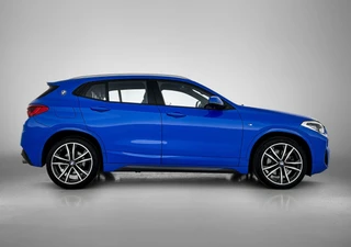 BMW X2 SDrive20i M Sport | Automaat | Cruise control | Stoelverwarming | Camera | HUD | Trekhaak / 9