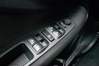 Fiat Punto Evo 0.9 TwinAir Sempre|TREKHAAK|PDC|CLIMATE|CRUISE|DAB / 17