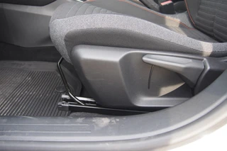 Peugeot 208 1.2 Turbo Active Pack Edition | Airco | LED-Koplampen | 16 inch LM-Velgen | Navigatie | Apple Carplay | Parkeersensoren | Cruise Control | DAB+ Radio | Multifunctioneel Stuurwiel | / 15