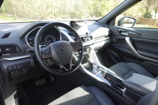 Mitsubishi Eclipse Cross 2.4 PHEV Intense  | BTW | Stoelverwarming | CarPlay | / 17