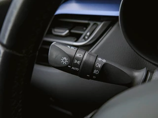 Toyota C-HR 1.8 Hybrid Bi-Tone CAMERA | JBL | STOELVERWARMING / 8