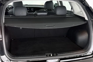 Kia Niro 1.6 GDi Hybrid DynamicLine Apple CarPlay Achteruitrijcamera Navigatie / 10