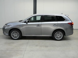 Mitsubishi Outlander 2.4 PHEV Intense / 33