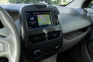 Renault Zoe R90 Bose 41 kWh|Koopaccu|Stoelverwarming|Camera| / 30