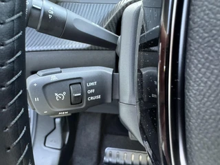 Peugeot 2008 Envy 1.2 Hybrid 110pk e-DSC6 | Apple Carplay/Android Auto | Achteruitrijcamera | Airco | Draadloze Telefoonoplader | Keyless entry/start | Parkeersensoren | Adaptief Cruise Control / 20