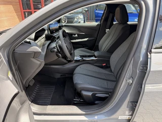 Peugeot 208 1.2 Hybrid 110 e-DCS6 Allure / 34