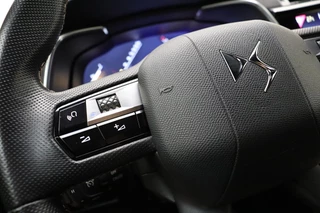 DS 7 Crossback 1.2 PureTech Performance Line 130 PK | Handgeschakeld | Alcantara bekleding | Camera | Parkeersensor | Navigatie | Cruise Control | Licht metalen velgen | 1e eigenaar / 18
