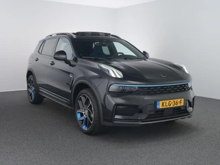 Lynk & Co 01 1.5 | Zwarte hemel | 360 camera | ACC | Pano | / 10