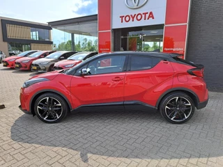 Toyota C-HR 1.8 HYBRID GR-SPORT 19"LM-VELGEN CAMERA NAVI STUUR-/STOELVERWARMING P-SENSOREN AD-CRUISE HALF-LEDER/ALCANTARA / 4