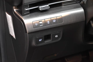 Hyundai Kona 1.6i Hybride Automaat Premium Sky I Schuifdak / 17