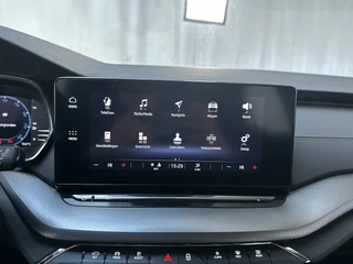 Škoda Octavia Combi 1.0 TSI 110pk Business Edition Navigatie Parkeersensoren App-Connect DAB+ / 20