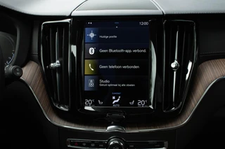 Volvo XC60 2.0 PHEV T6 AWD Inscription|Stuur-Stoelverw.+Vent.|Bowers & Wilkins|Camera|ACC|Pano| / 36