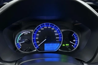 Toyota Yaris 1.5 Hybrid Aspiration | Navigatie | Achteruitrijcamera | Climate Control | Cruise control | Verw. buitenspiegels / 29
