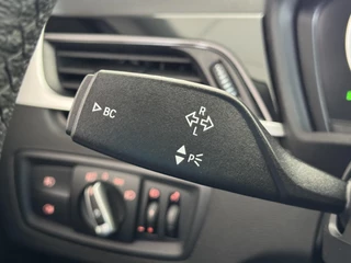 BMW X1 sDrive18iA High Executive | Cruise Control | Camera | Navigatie | Stoelverwarming | LM-Velgen | Climate Control | Elektrisch bedienbare Achterklep | PDC | LED Verlichting ( Vestiging - Vianen ) / 15