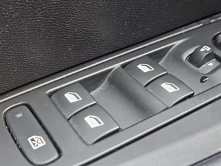Peugeot 208 1.2 GT LINE NAVI TEL LEER SPORTSTOELEN KEYLESS VIRTUAL 3D / 34